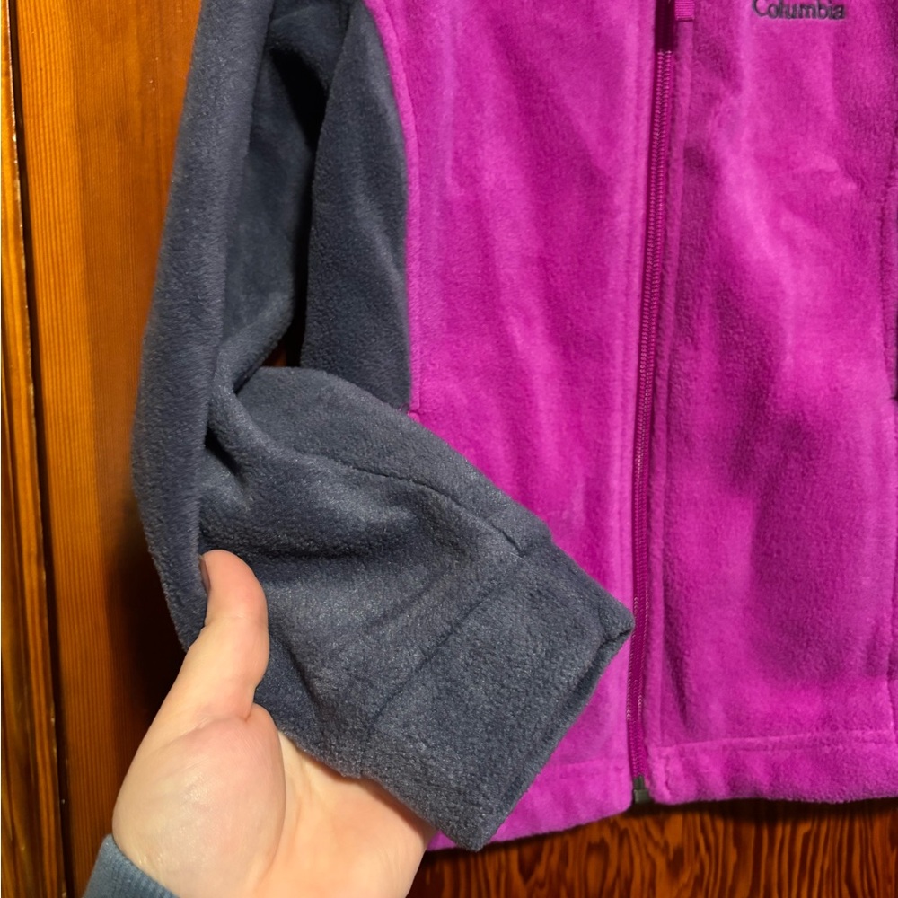 COLUMBIA Kids Magenta and Charcoal Grey Fleece Jacket Child’s Size Extra Small - Picture 3 of 6